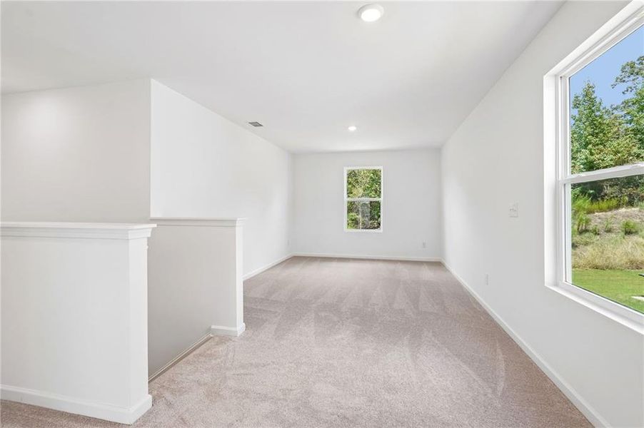 Spacious, unfurnished interior of a new home in Heritage River, Euharlee (Image 27). Spacious, unfurnished interior of a new home in Heritage River, Euharlee (Image 27).