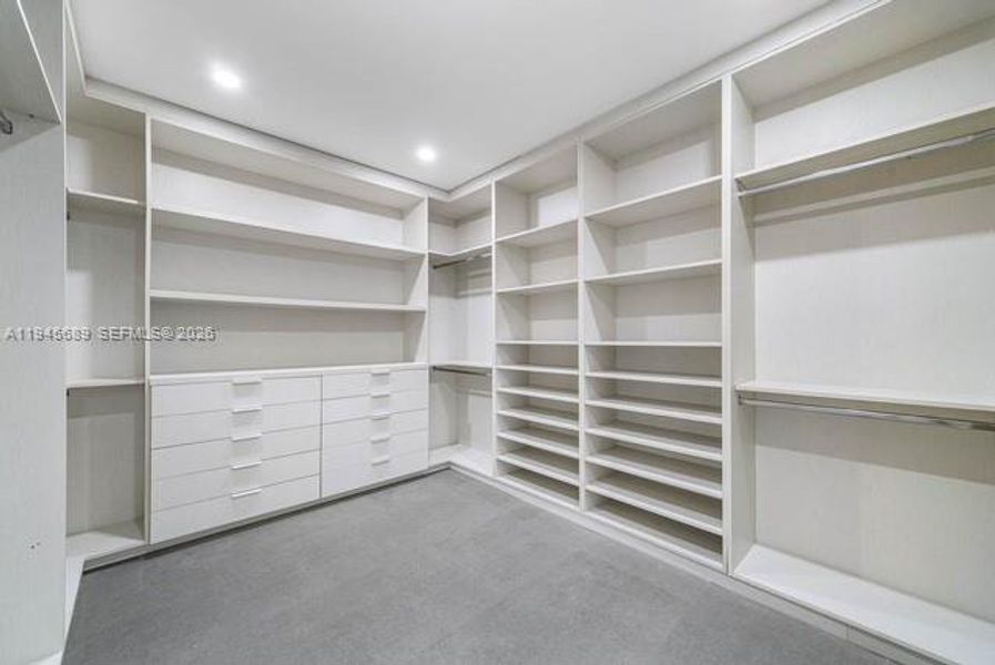 Spacious, unfurnished interior of a new home in , Pompano Beach (Image 21). Spacious, unfurnished interior of a new home in , Pompano Beach (Image 21).