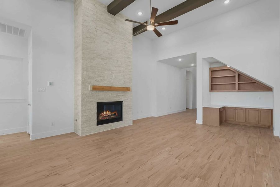 Representative unfurnished interior of a home built from the Rivercrest by Chesmar Homes in Fulshear Lakes, Fulshear (Image 90).