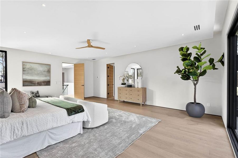 Furnished interior view inside a new home in , Alpharetta (Image 16).