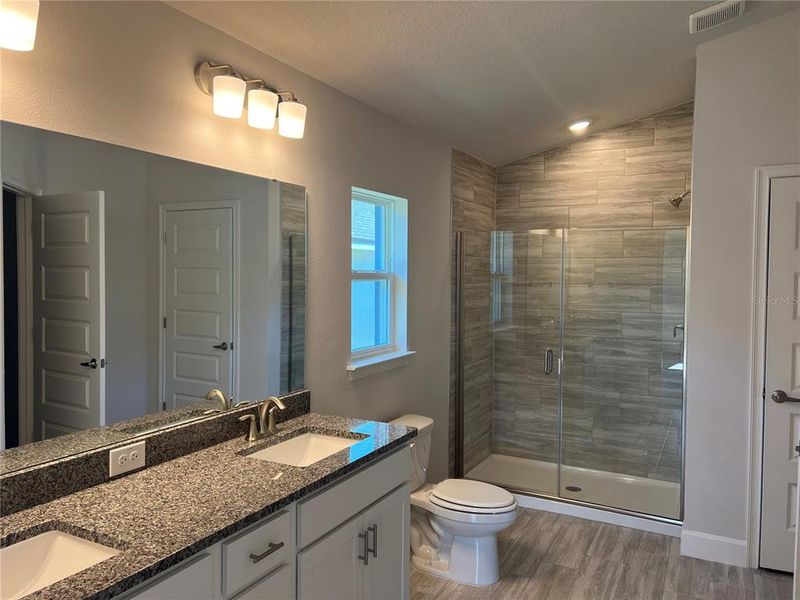 Furnished interior view inside a new home in Abbey Glen, Dade City (Image 8).