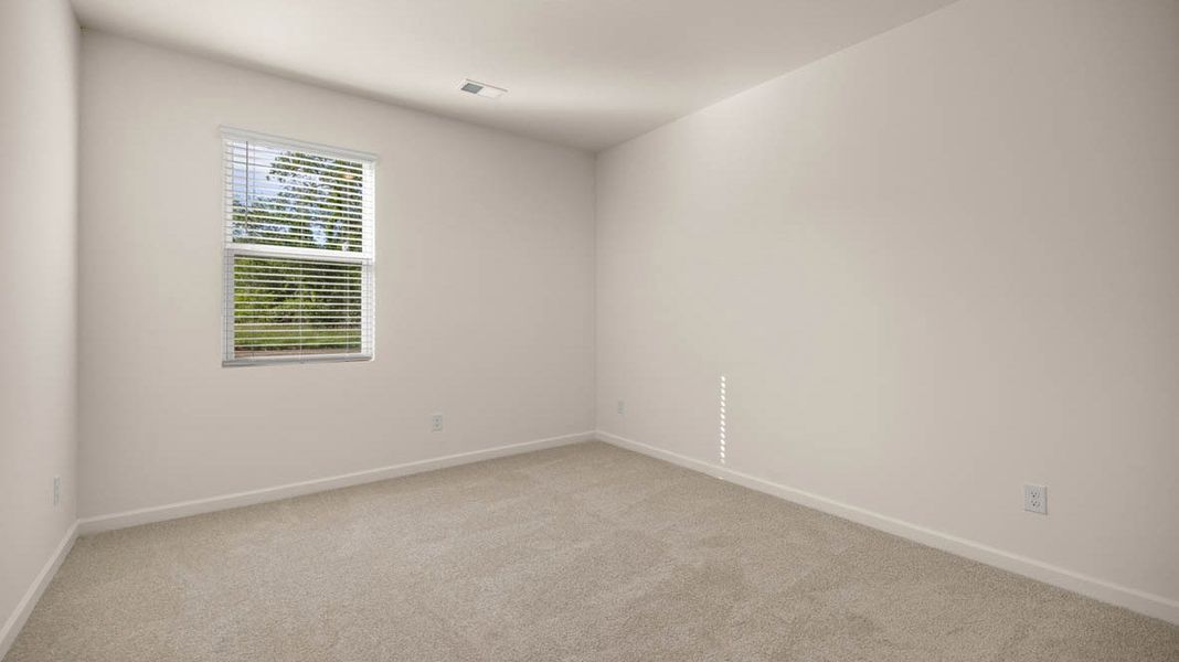 Spacious, unfurnished interior of a new home in Estates at Deer Hollow, Grovetown (Image 23).