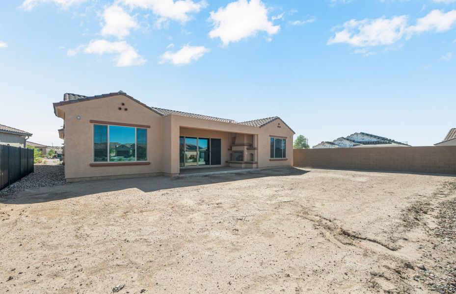 Exterior details and patio area of a home in Sun City Anthem at Merrill Ranch, Florence (Image 4).