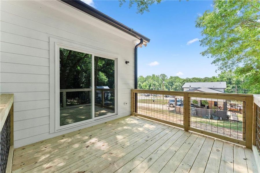 Exterior details and patio area of a home in , Jefferson (Image 4).