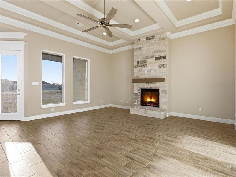 Spacious, unfurnished interior of a new home in , Tolar (Image 21).