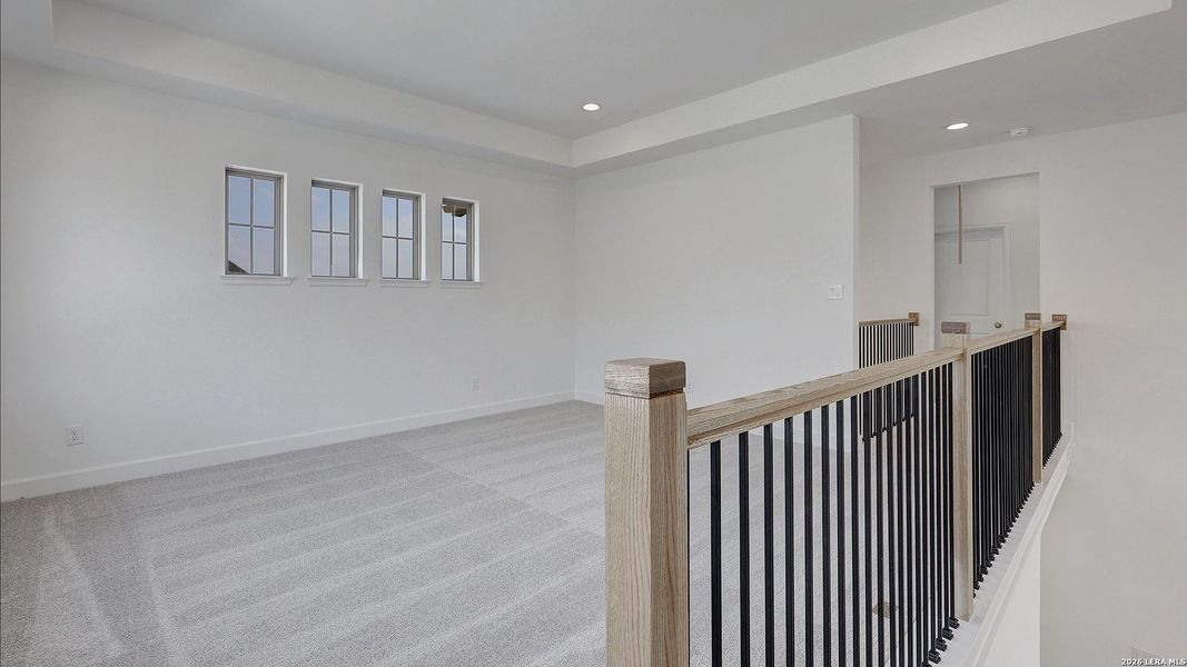 Spacious, unfurnished interior of a new home in Arcadia Ridge, San Antonio (Image 20). Spacious, unfurnished interior of a new home in Arcadia Ridge, San Antonio (Image 20).