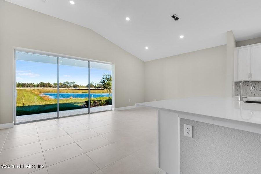 Spacious, unfurnished interior of a new home in Colbert Landings, Palm Coast (Image 33). Spacious, unfurnished interior of a new home in Colbert Landings, Palm Coast (Image 33).