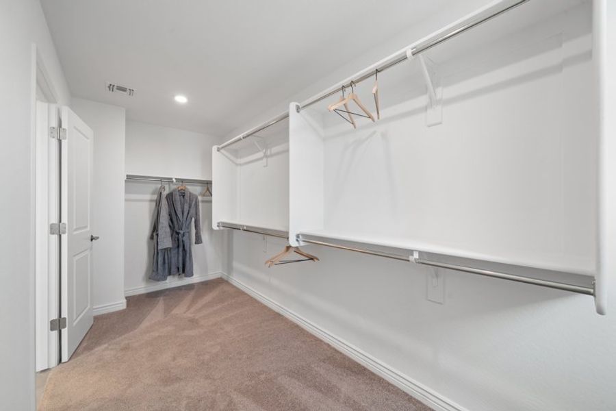 Representative unfurnished interior of a home built from the 35-4 by Taylor Morrison in Parkside, Phoenix (Image 22).