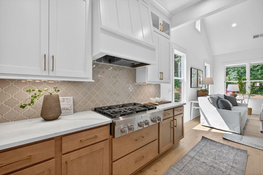 Furnished interior view inside a new home in Livingstone Park, Kennesaw (Image 11).