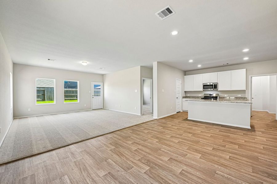 Spacious, unfurnished interior of a new home in Harrington Trails, New Caney (Image 14). Spacious, unfurnished interior of a new home in Harrington Trails, New Caney (Image 14).