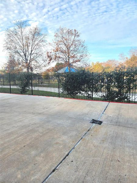 Peaceful Waldemar Park views from your very own doorstep. This park offers trails, dog park and a play-ground. Peaceful Waldemar Park views from your very own doorstep. This park offers trails, dog park and a play-ground.