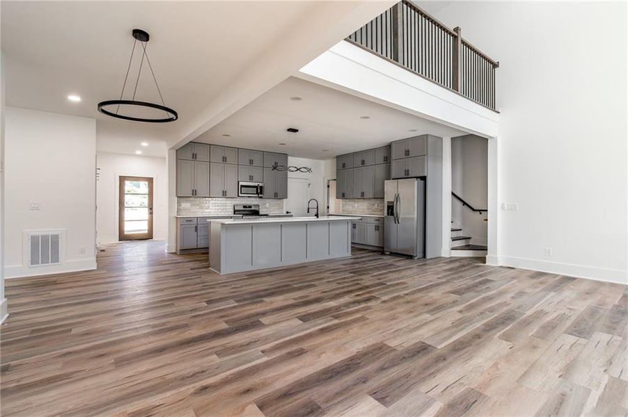 Furnished interior view inside a new home in , Gainesville (Image 10).