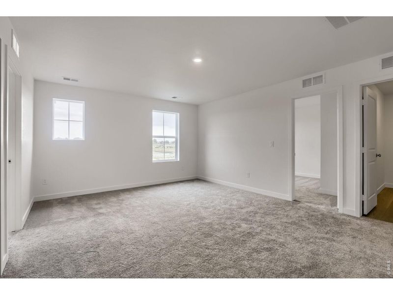 Spacious, unfurnished interior of a new home in Prairie Song, Windsor (Image 11). Spacious, unfurnished interior of a new home in Prairie Song, Windsor (Image 11).