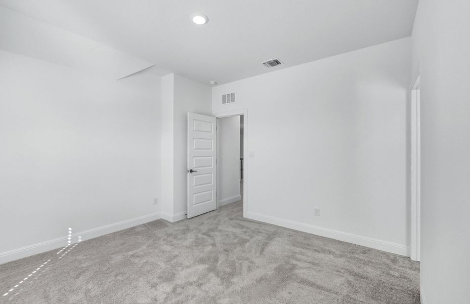 Spacious, unfurnished interior of a new home in Santa Rita Ranch, Liberty Hill (Image 44). Spacious, unfurnished interior of a new home in Santa Rita Ranch, Liberty Hill (Image 44).