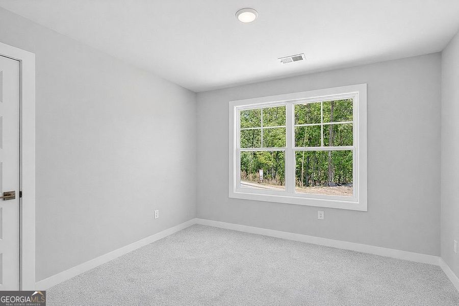 Spacious, unfurnished interior of a new home in The Manor at Gainesville Township, Gainesville (Image 27).