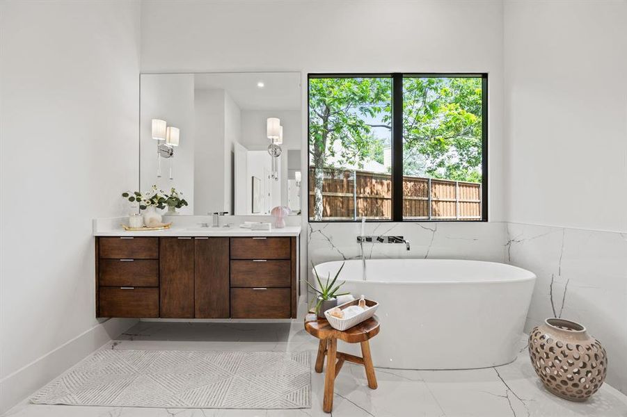 Furnished interior view inside a new home in , Dallas (Image 17). Furnished interior view inside a new home in , Dallas (Image 17).