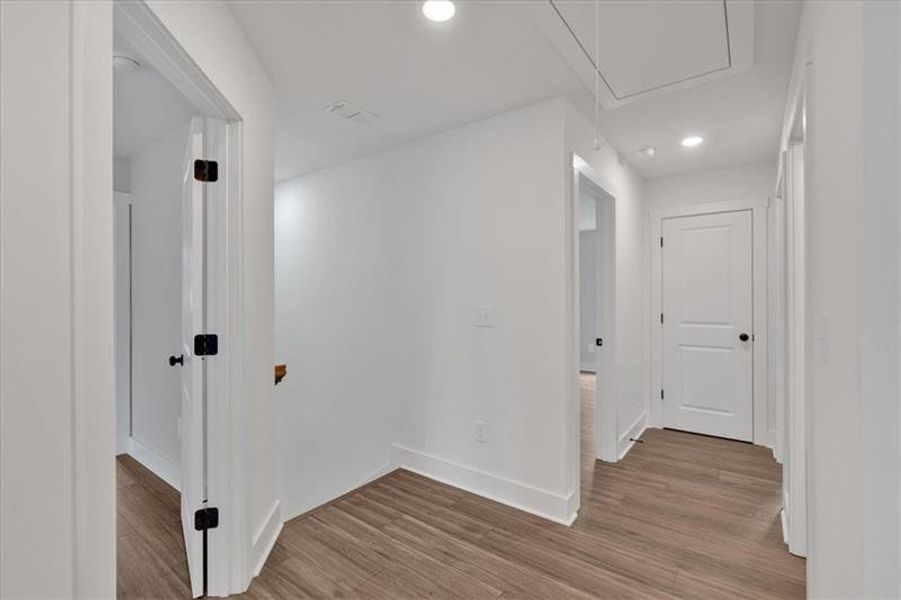 Spacious, unfurnished interior of a new home in Ferguson Corners, Emerson (Image 37).