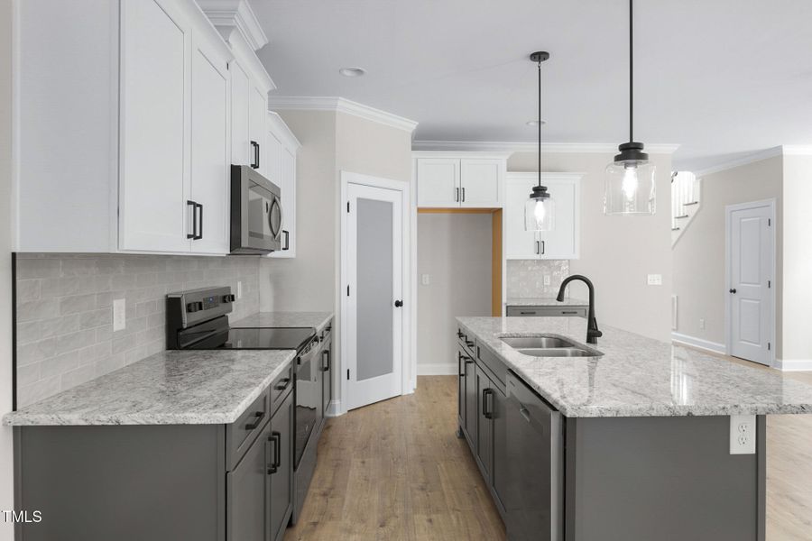 4948 Zebulon Road-13