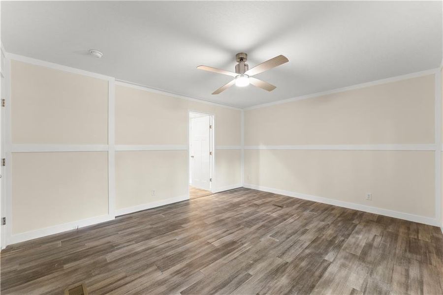 Spacious, unfurnished interior of a new home in , Homer (Image 27).