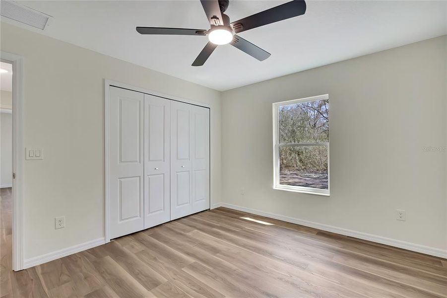 Spacious, unfurnished interior of a new home in , Crystal River (Image 39).