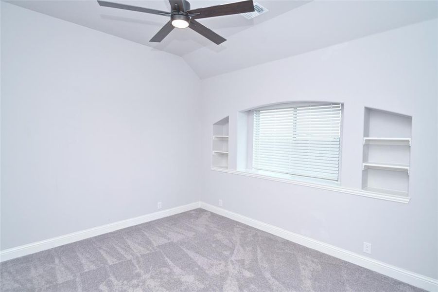 Spacious, unfurnished interior of a new home in Coyote Crossing, Godley (Image 31).