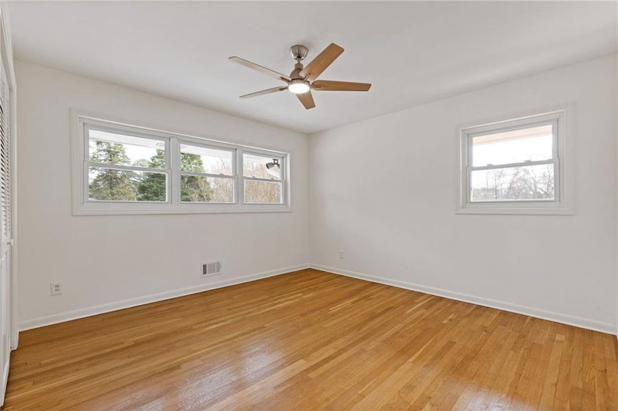 Spacious, unfurnished interior of a new home in , Marietta (Image 24).