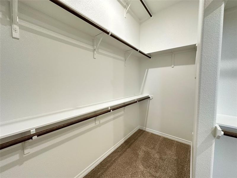 Spacious, unfurnished interior of a new home in , Lorena (Image 25).