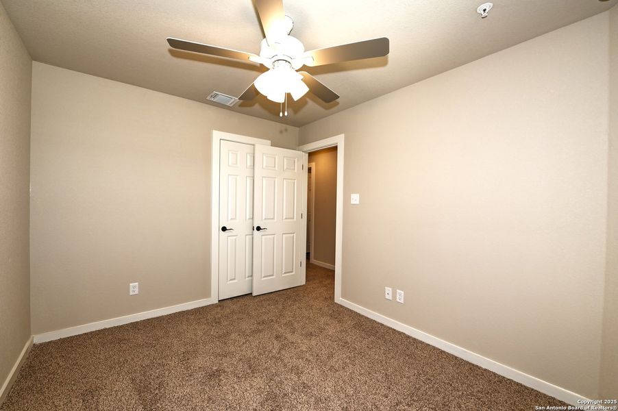 Spacious, unfurnished interior of a new home in , San Antonio (Image 16).