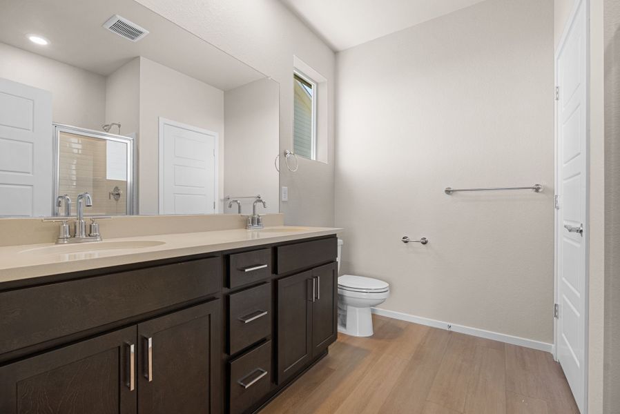 Furnished interior view inside a new home in Wolf Creek Run West, Strasburg (Image 5).