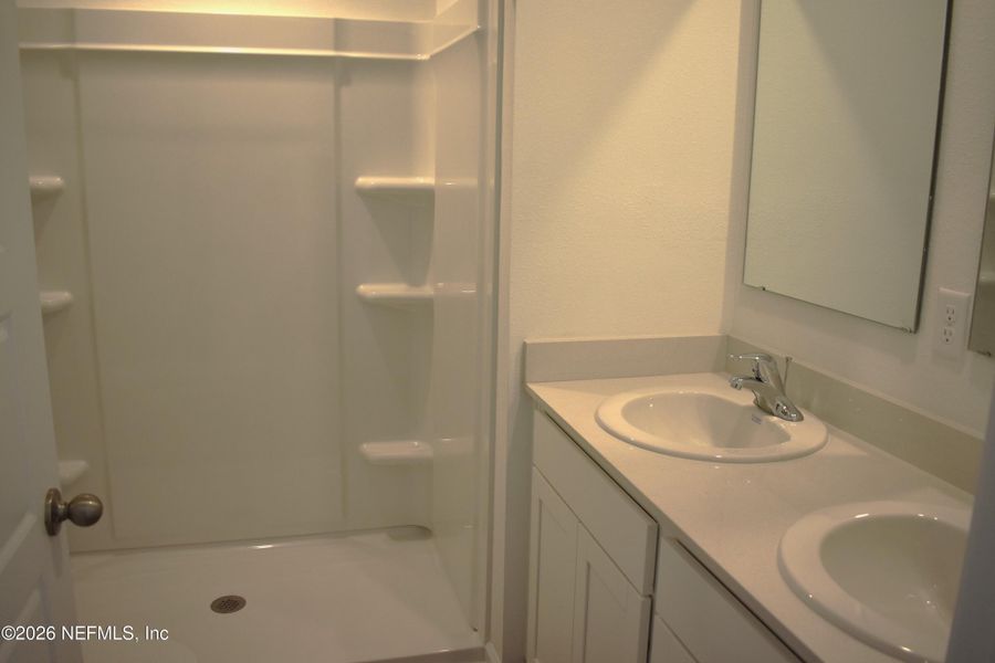 Close-up of interior finishes inside a home in Irongate Villas, Jacksonville (Image 18).