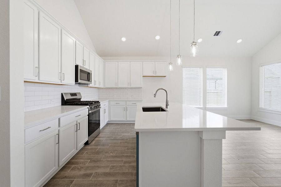Furnished interior view inside a new home in Ashland, Angleton (Image 10).
