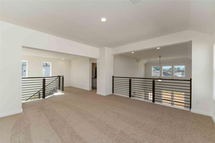 Spacious, unfurnished interior of a new home in Granger Pines, Conroe (Image 18).