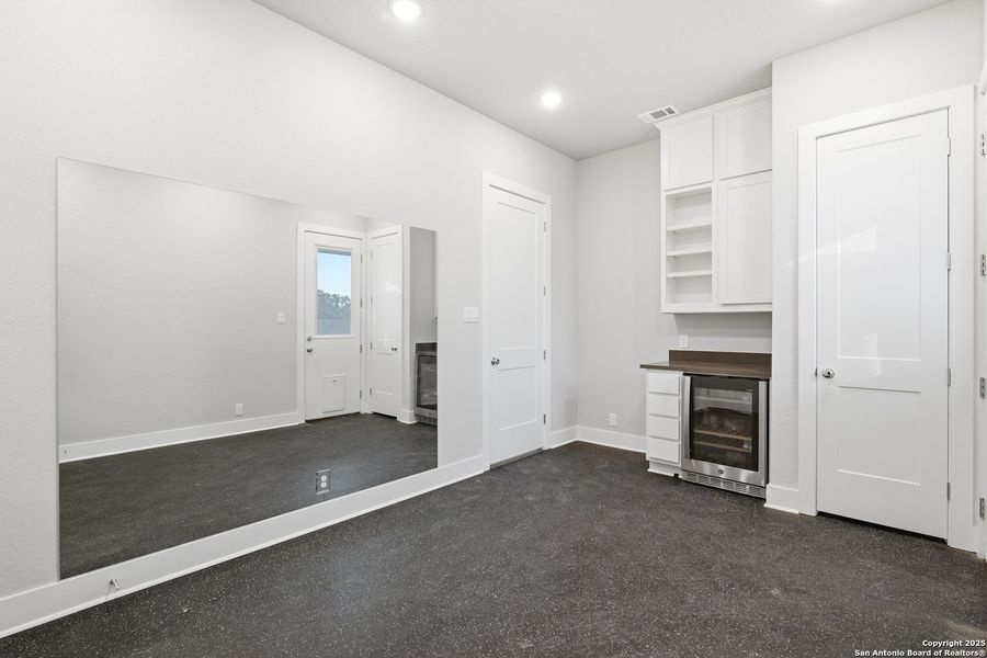 Spacious, unfurnished interior of a new home in , Bulverde (Image 33). Spacious, unfurnished interior of a new home in , Bulverde (Image 33).