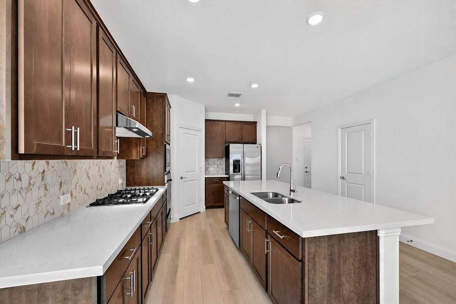 Furnished interior view inside a new home in Madero 50s, Fort Worth (Image 6).