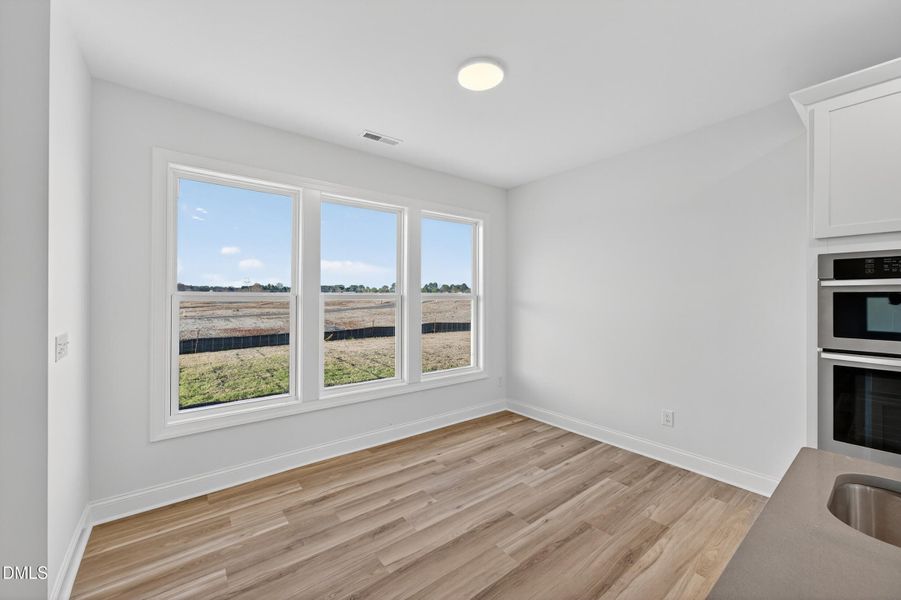 13 -66 tennyson drive, interior, kitchen