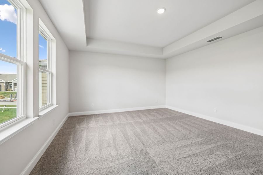 Representative unfurnished interior of a home built from the Brentley by Ashton Woods in Cades Bluff, Lebanon (Image 13).