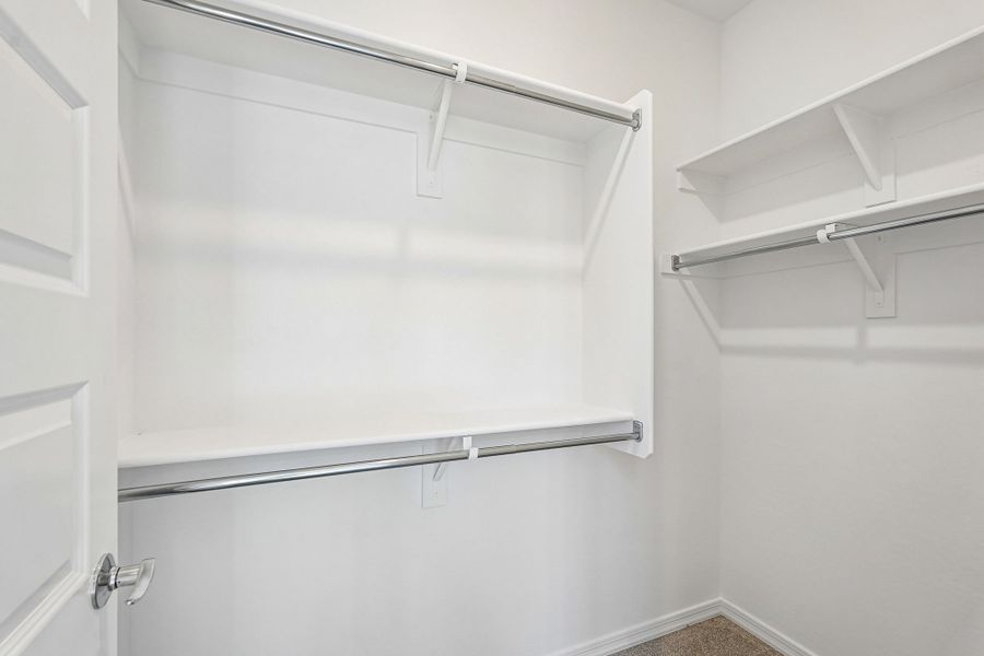 Spacious, unfurnished interior of a new home in Hawes Crossing, Mesa (Image 38).