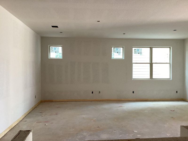 Spacious, unfurnished interior of a new home in The Cottages at Lariat, Liberty Hill (Image 33).