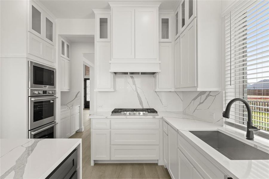 12. 1700 Pepperdine - Kitchen (4)