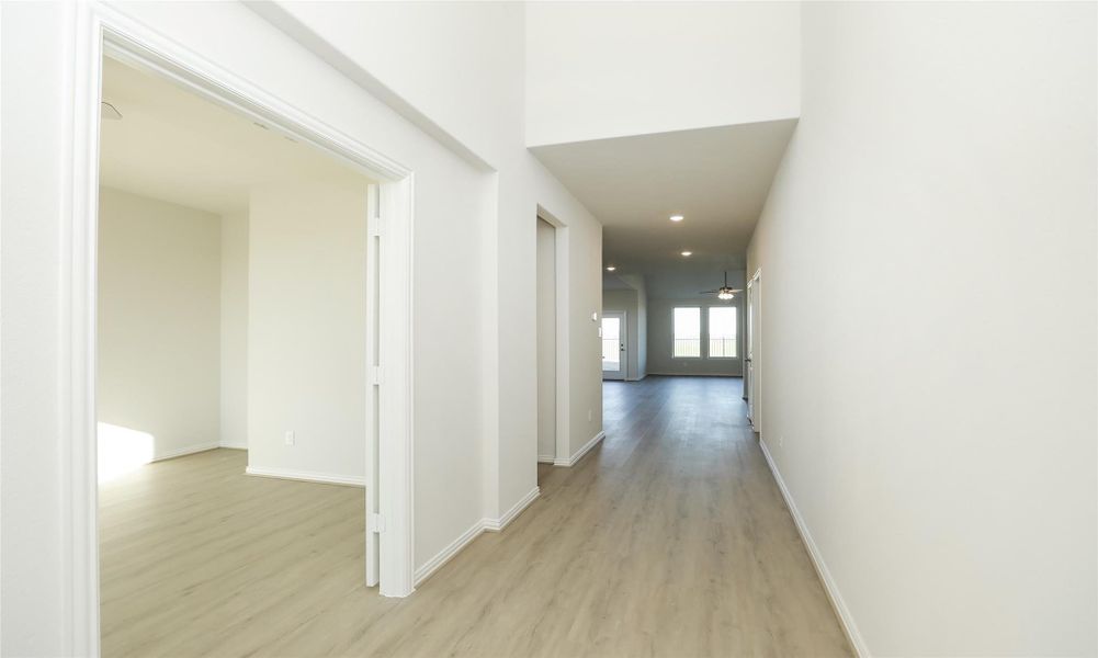 Image 10 of a home in River Ranch.