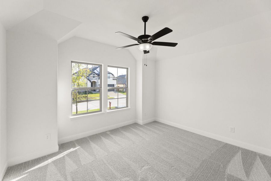 Spacious, unfurnished interior of a new home in Meadow Run, Melissa (Image 21). Spacious, unfurnished interior of a new home in Meadow Run, Melissa (Image 21).