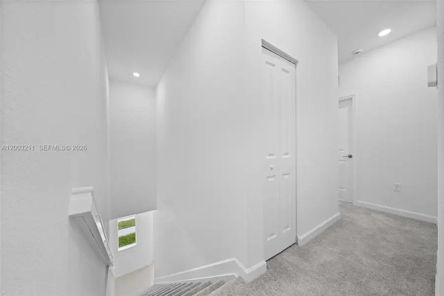 Spacious, unfurnished interior of a new home in , Homestead (Image 29).