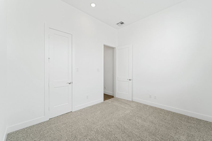 Spacious, unfurnished interior of a new home in Brookewater, Rosenberg (Image 11). Spacious, unfurnished interior of a new home in Brookewater, Rosenberg (Image 11).