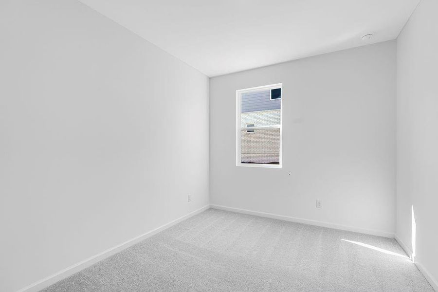 Spacious, unfurnished interior of a new home in Windance Lake, Loganville (Image 19).