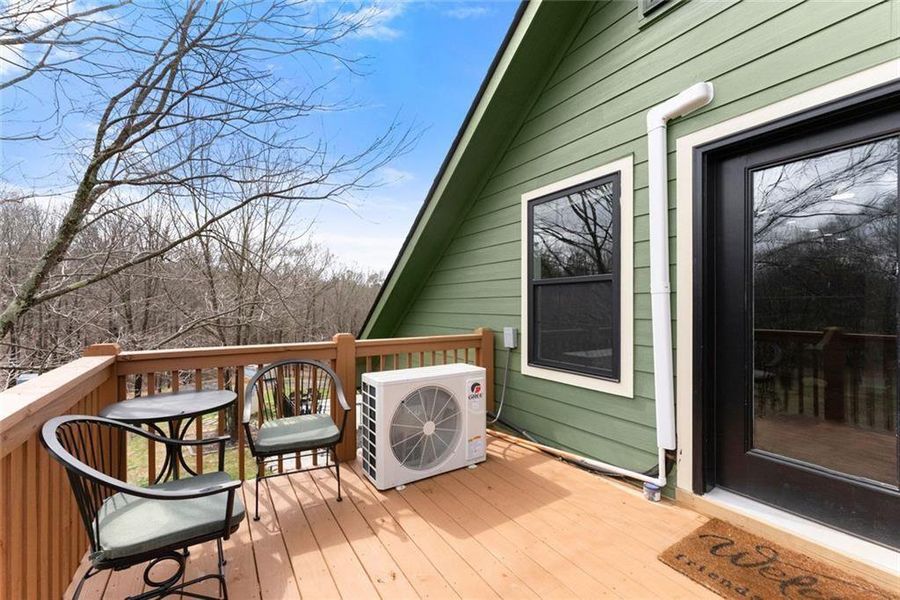 Exterior details and patio area of a home in , Demorest (Image 24).
