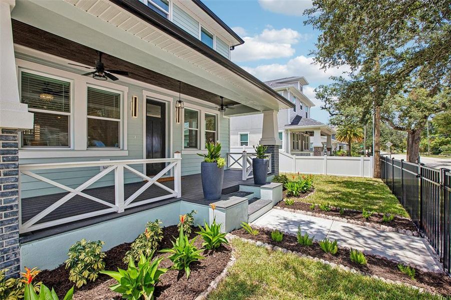 Exterior details and patio area of a home in , Tampa (Image 28).