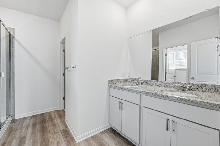 Furnished interior view inside a new home in Longview, Del Valle (Image 7).