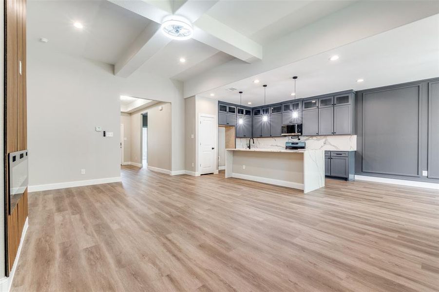 Spacious, unfurnished interior of a new home in , Dallas (Image 20). Spacious, unfurnished interior of a new home in , Dallas (Image 20).