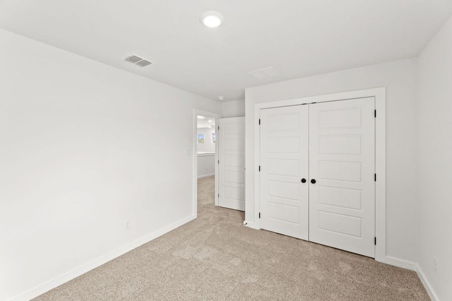 Spacious, unfurnished interior of a new home in Veranda Designer, San Antonio (Image 28).