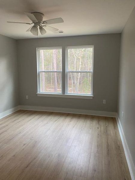 Spacious, unfurnished interior of a new home in , Walterboro (Image 10).